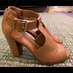 Tan wedges